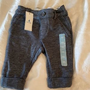 Baby Gap Gray trousers style sweatpants